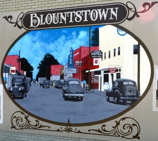 Image of the mural painted on a building in Blountstown.