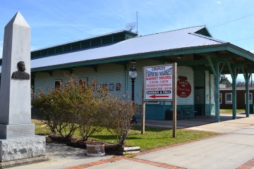 Image of the Lee Train Depot Historical Society.